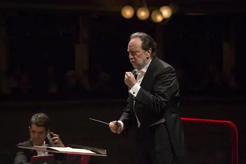 Brand Scala nel mondo e due settimane (ancora) per capire il dopo-Chailly