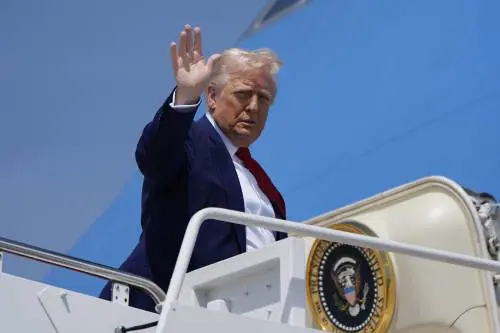 Dazi, accordo Usa-Cina: sospesi per 90 giorni. Trump: "Verso reset totale"