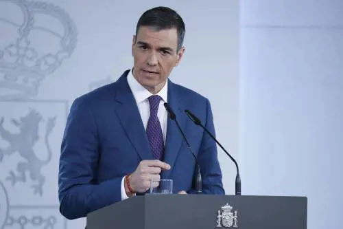 La promessa di Sánchez: "Non succederà mai più". Ma è bufera sul premier. "Il governo è inadeguato"
