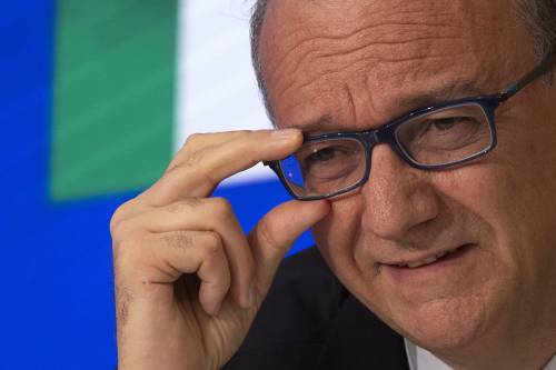 "Non toccate i prof". Arresto in flagrante per genitori violenti con gli insegnanti