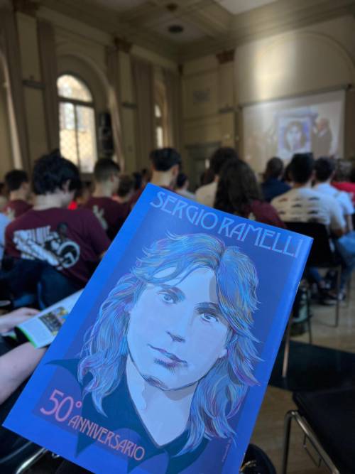 Milano, centinaia di militanti di Azione Studentesca per ricordare Ramelli