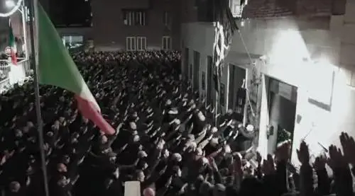 Acca Larentia, chiesto il processo per i saluti romani: 31 persone coinvolte