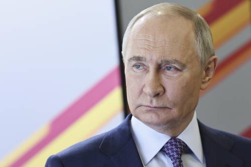 https://img.ilgcdn.com/sites/default/files/styles/md/public/foto/2025/05/03/1746277784-putin.jpg?_=1746277784