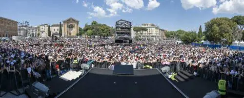 "Saranno espulsi". Pugno di ferro del governo sui tunisini molestatori al Concertone