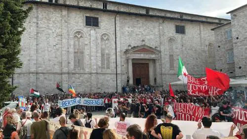 Ascoli, flop della manifestazione antifascista