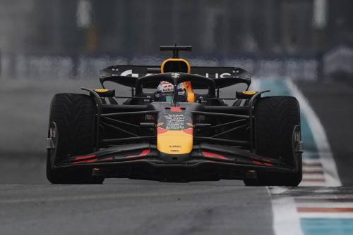 F1, Ferrari pessima a Miami, Verstappen pole da sogno, super-Antonelli terzo
