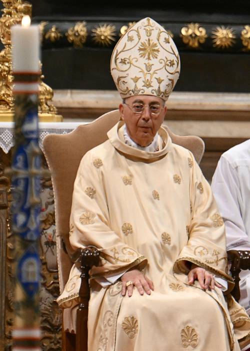 Il cardinale francese che annuncerà il nome del nuovo Pontefice