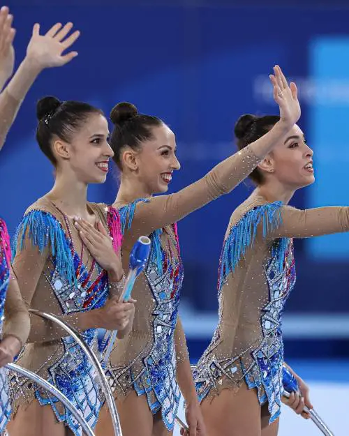 Ginnastica ritmica, si ritirano le farfalle Centofanti e Mogurean: cosa c’è dietro la loro scelta