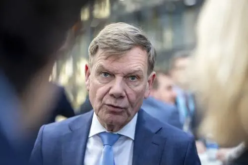 La politica di Berlino non passa per Macron