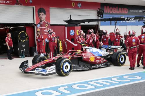 Alla Ferrari corre veloce solo il caos