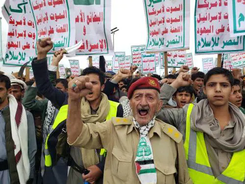 I quattro piani americani per l'assalto alla teocrazia. Il regime: "Kharg minata"