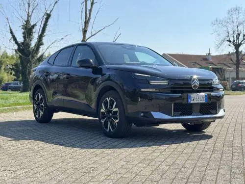 Citroen C4 X 2025: guarda la gallery del crossover coupè, anche ibrido