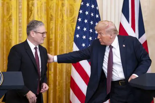 Trump: presto intesa con l'Ue sui dazi