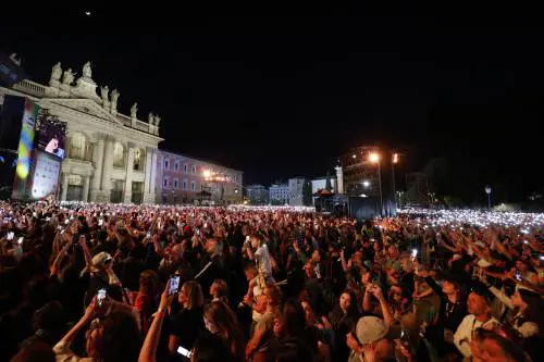 Violenza sessuale al Concertone: rimpatriati i tre molestatori stranieri