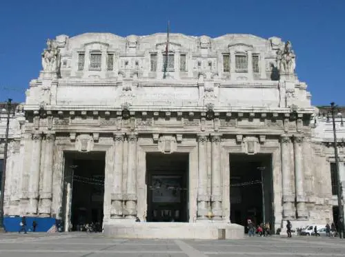 "Spesi 165 euro per il parcheggio in Centrale: più del treno"