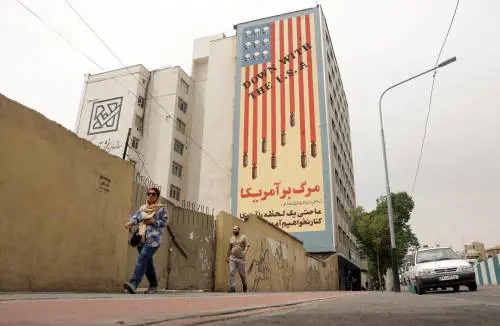 "Scoperto un nuovo impianto atomico iraniano". Trump: "Faremo saltare in aria le centrifughe nucleari di Teheran"