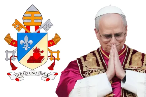 Il giglio argentato, il cuore trafitto e il motto: cosa ci dicono i simboli scelti da Papa Leone XIV
