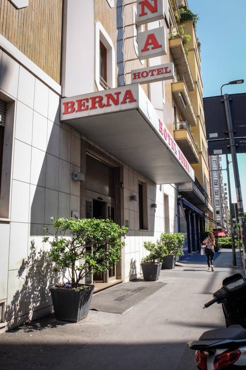 Chi è Emanuele De Maria, l'aggressore di Milano. In tv diceva: "Questo lavoro mi rende libero"