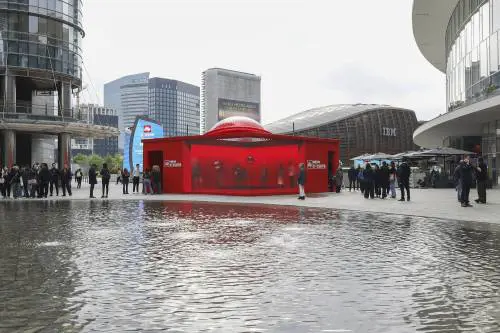 illy space in Gae Aulenti a Milano