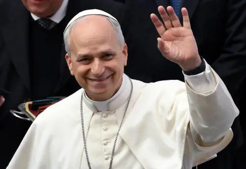 "Basta che non porti Sinner". Papa Leone XIV e la partita di tennis contro il campione italiano