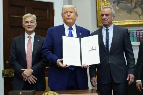 La trattativa, il sì della Cina e il piano di Trump: cosa succede alla guerra dei dazi