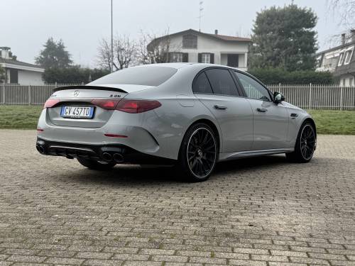 Mercedes Classe E 53 AMG Hybrid: la gallery della super berlina da 612 CV
