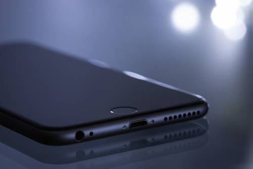https://img.ilgcdn.com/sites/default/files/styles/md/public/foto/2025/05/13/1747156651-apple-1867461-1280.jpg?_=1747156651