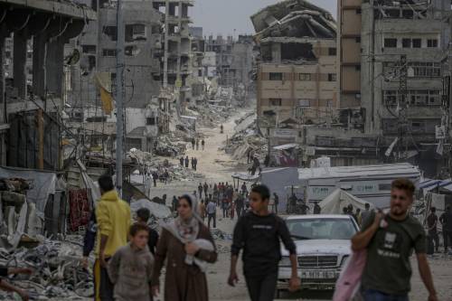 https://img.ilgcdn.com/sites/default/files/styles/md/public/foto/2025/05/13/1747160522-striscia-gaza.jpeg?_=1747160522