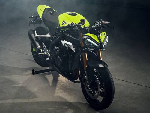 Triumph Speed Triple 1200 RX 2025: la nuova naked limited edition