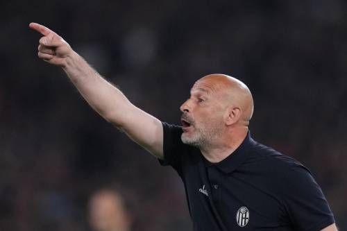milan dopo il disastro via alla rivoluzione tanti addii italiano in pole per la panchina da Ilgiornale.it milan dopo il disastro via alla rivoluzione tanti addii italiano in pole per la panchina