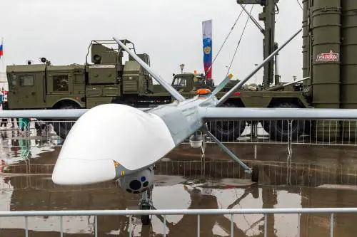 Nato nel mirino del nuovo missile segreto di Putin: ecco cosa può fare il S8000 Banderol