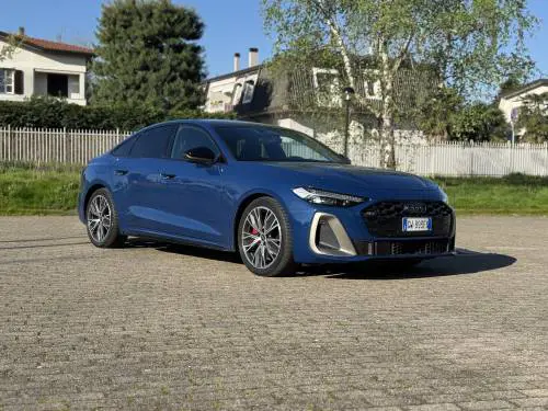 Audi A5 TDI: guarda il video della nuova berlina ibrida tedesca