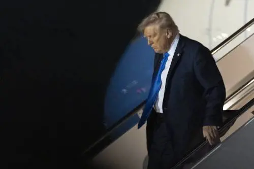 Allarme sicurezza alla Casa Bianca: cosa succede tra Trump e gli 007