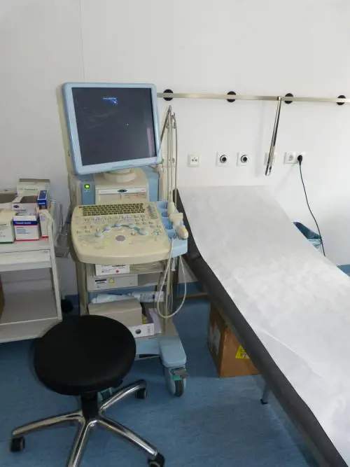 Prostata, a che età iniziare a fare gli esami e i segnali che non è in salute