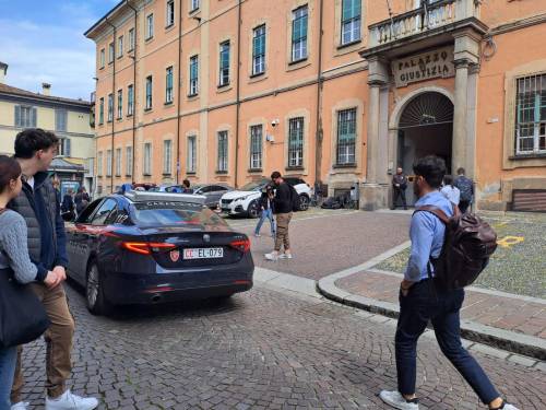 Garlasco, il giorno degli interrogatori. Stasi in procura, Sempio non si presenta ai pm