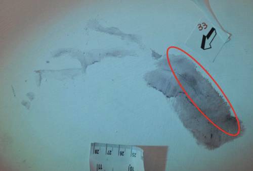 Quel giallo dell’impronta vicino al corpo di Chiara Quel giallo dell’impronta vicino al corpo di Chiara