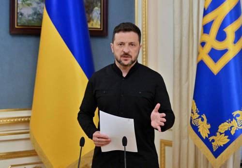 "Kiev pronta a negoziati diretti con Mosca". Zelensky accelera su Putin "Kiev pronta a negoziati diretti con Mosca". Zelensky accelera su Putin
