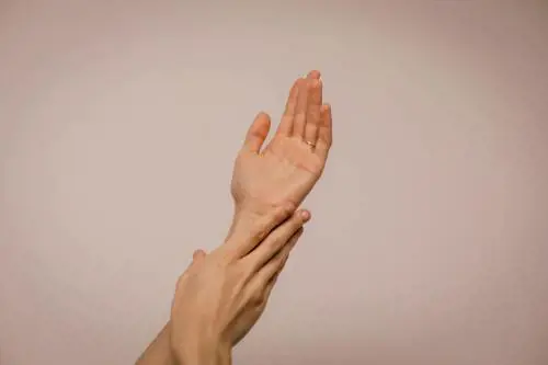 I cinque segnali della pelle che dicono che soffri di ansia