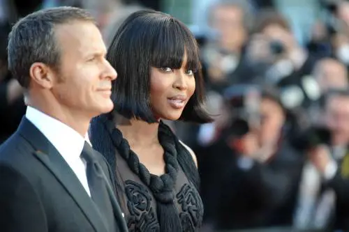 Cannes, le nozze saltate, la causa per i regali: la storia d'amore tra Naomi Campbell e Vladislav Doronin