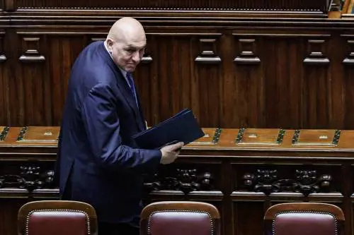 La Nato chiederà di più per la Difesa. Scudo anti missile, armamenti e riserva per le Forze armate