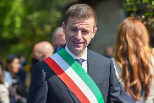 Tangenti nel panettone, sindaco in cella