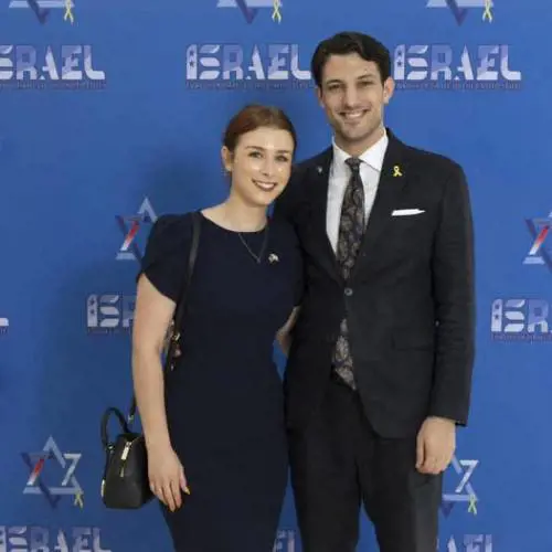 Colleghi e innamorati. Lui stava per chiederle la mano