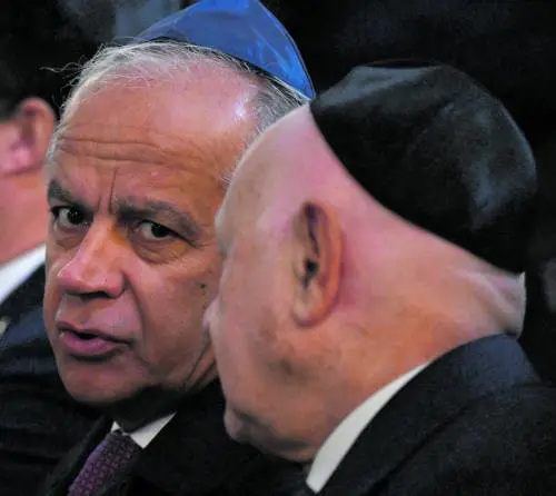 Il Viminale vigila: "Allerta massima". E Crosetto su Israele: "Netanyahu sbaglia"