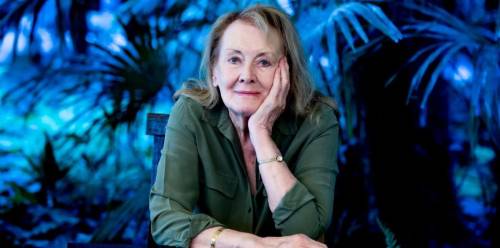 Avvolti nella nebbia di Annie Ernaux tra frasi fatte e ira repressa