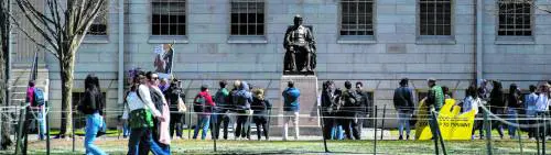 Harvard fa causa a Trump. E arriva lo stop del giudice