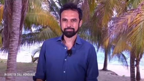 "Tu ce l’hai basso e tagliente ma…". L’ex tronista zittisce il grillino Giarrusso all "Tu ce l’hai basso e tagliente ma…". L’ex tronista zittisce il grillino Giarrusso all