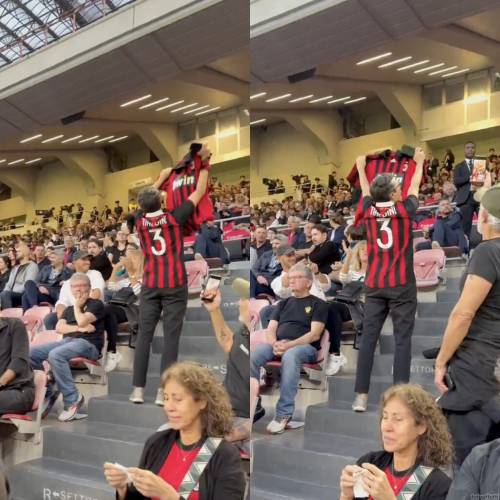 La protesta del tifoso milanista: allontanato perché mostrava questa maglia