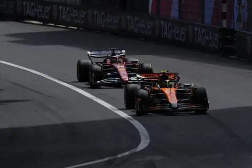 GP Monaco, beffa per Leclerc: Norris lo tiene dietro fino all’ultimo metro