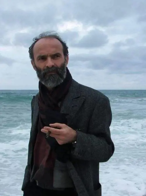 "Io, poeta antisocialista salvato dall'Italia dopo l'esilio da Tirana"