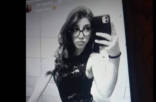Afragola, il dolore della mamma di Martina Carbonaro: "Pagherà"